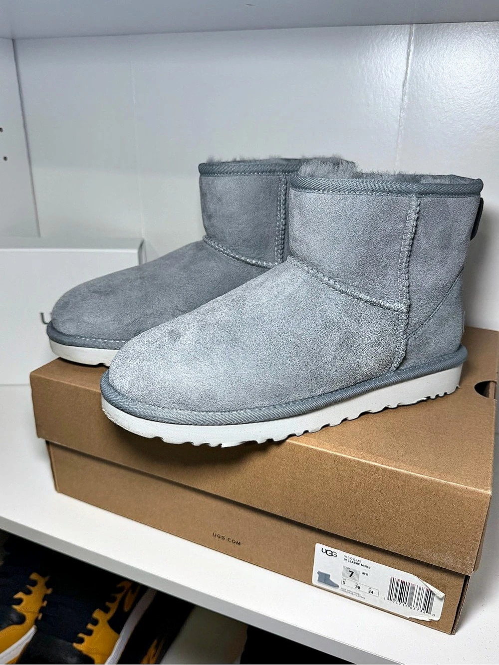 UGG Classic Mini II Boots Gray US 7